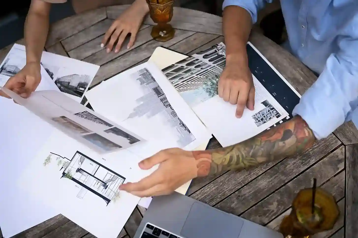 How to Choose Between Multiple Design Proposals How to Choose Between Multiple Design Proposals